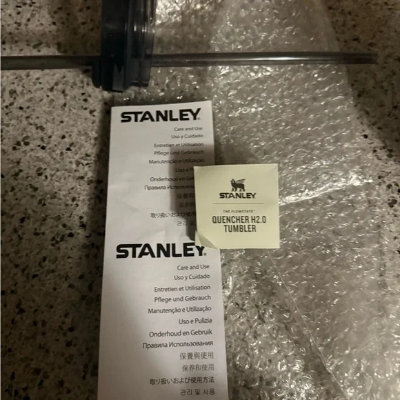 Stanley Black Chroma Quencher Tumbler - Picture 6 of 8